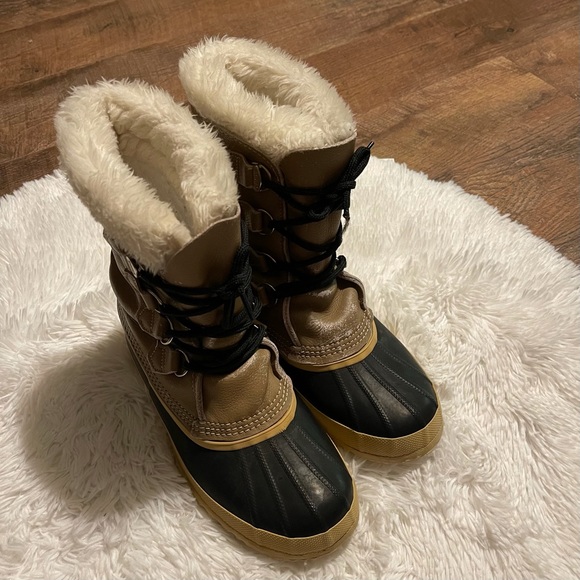 Sorel Shoes - Vintage Woman's Sorel Lace Up Duckboots